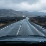Km tour islande : Route 1, van et route en pluie