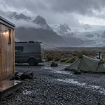 Camping svinafell islande : cabines chauffées, entrée de camping près du glacier