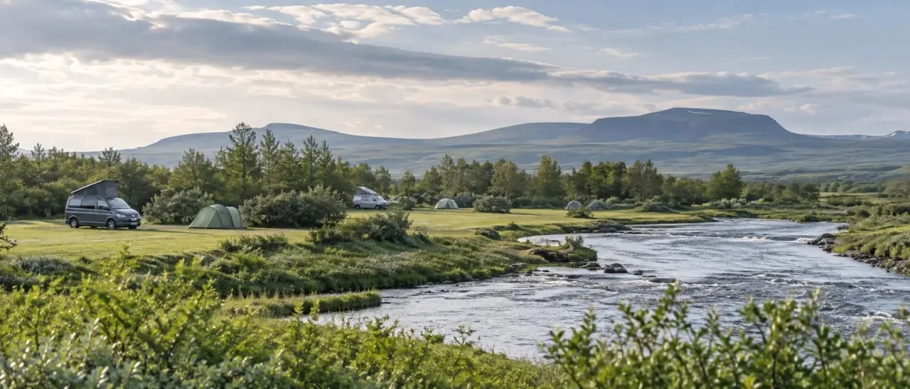 Camping Fludir Islande au bord de la rivière Litla Laxá