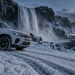 Itinéraire islande 10 jours hiver : SUV sur côte sud enneigée