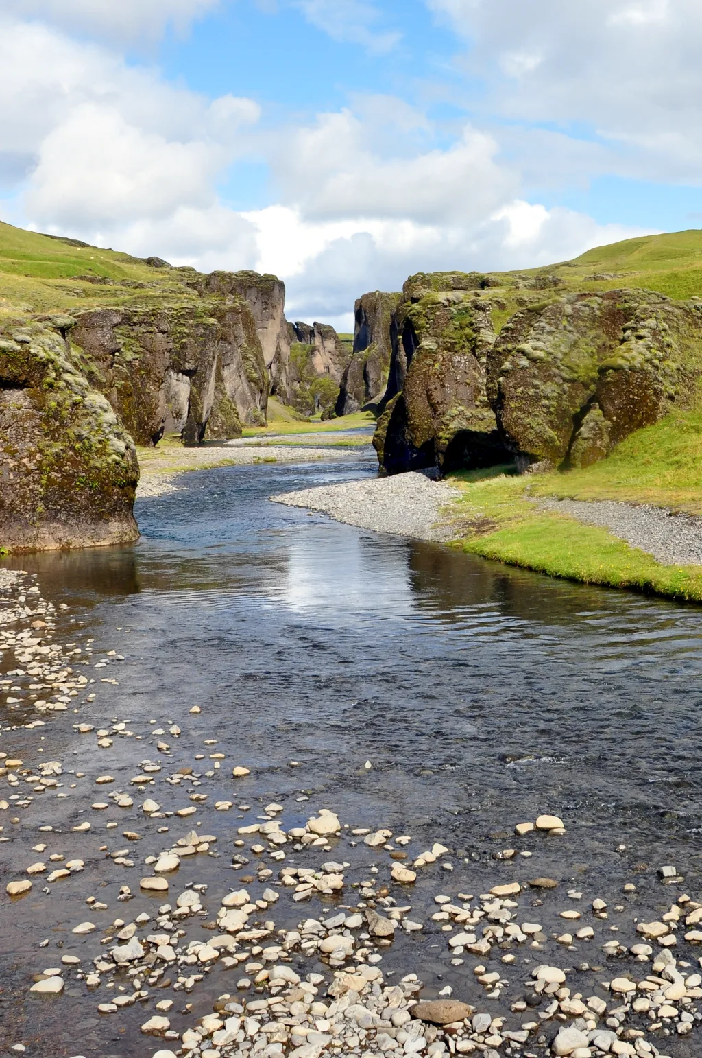 Paysage de Fjaðrárgljúfur