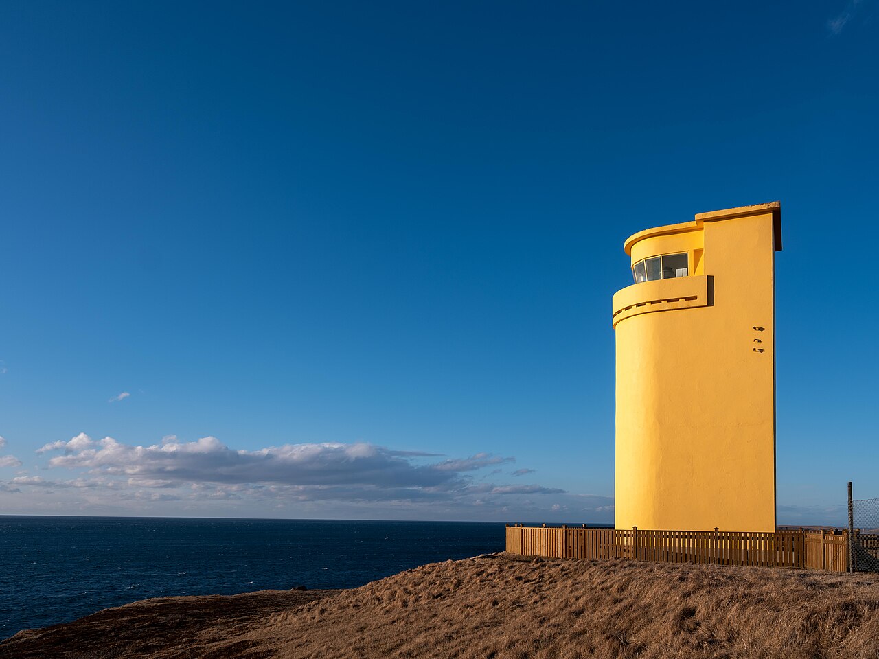 Le phare de Húsavík, près du site de GeoSea.