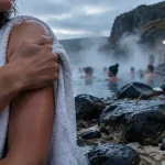 Voyage islande bain chaud : lagon géothermique et vapeur, douche avant